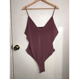 Fashion Nova Low V-Cut Bodysuit - Mauve